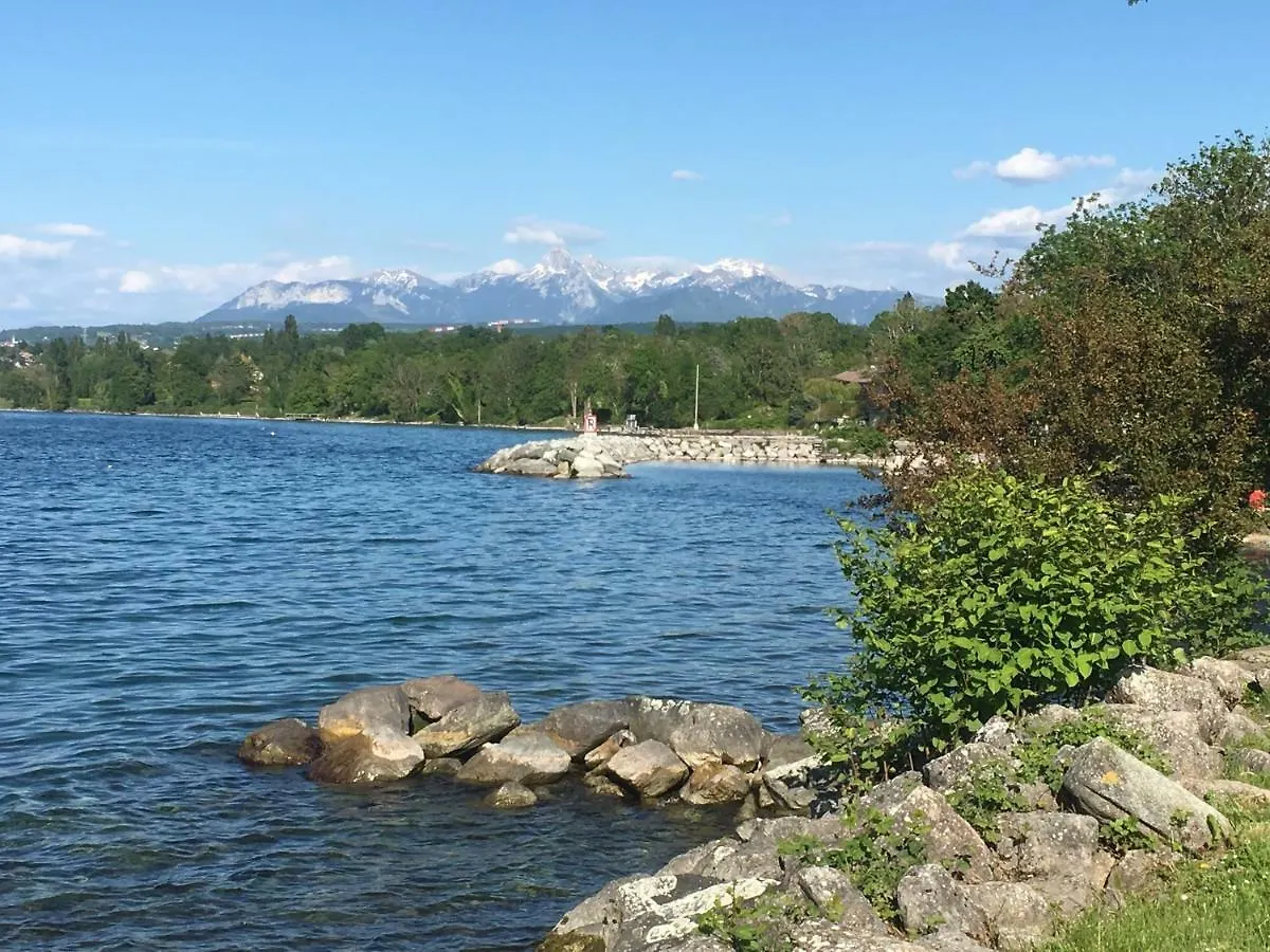 Vila La Yaute Anthy-sur-Leman 0*,  Francie